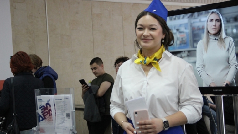 Ярмарка вакансий для молодежи собрала в центре «Работа России» более 60 соискателей